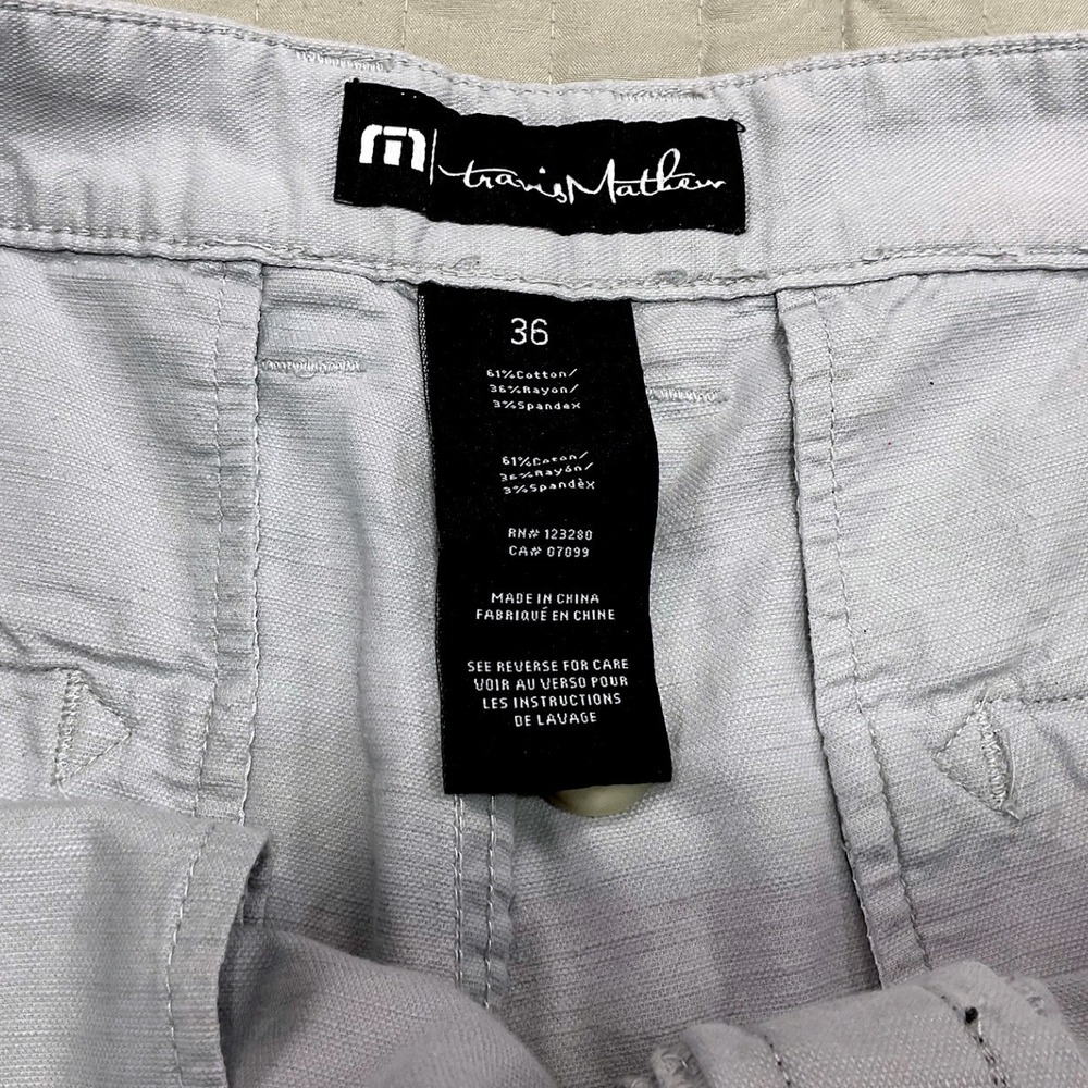 TravisMathew Beck Mens Light Grey Golf Shorts Size 40 Regular Fit Stretch - Picture 2 of 9
